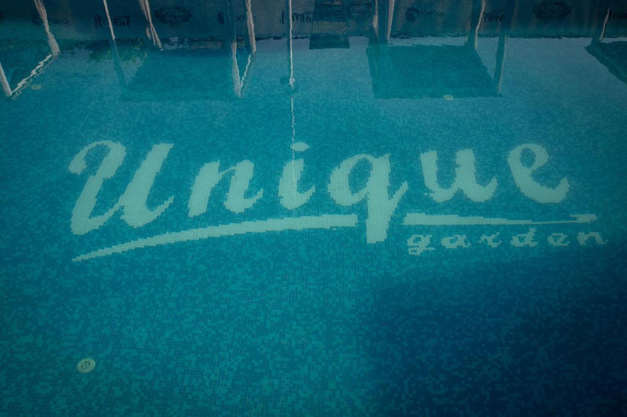 Unique Garden Hotel เบรยลา ภายนอก รูปภาพ